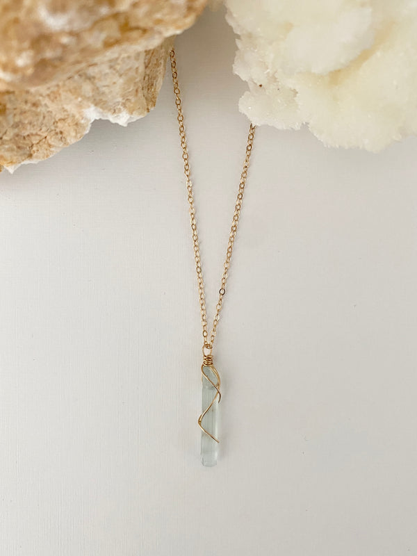 AQUAMARINE WAND NECKLACE