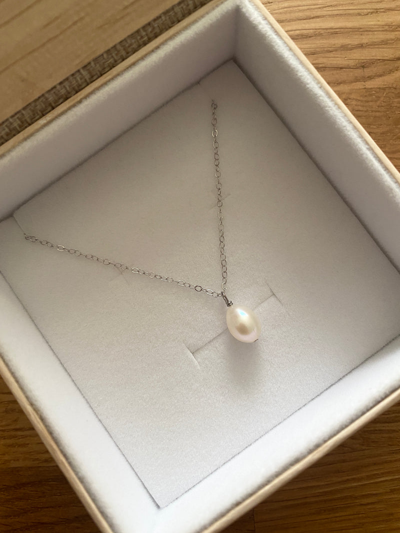14K SWEET PEARL DROPLET NECKLACE